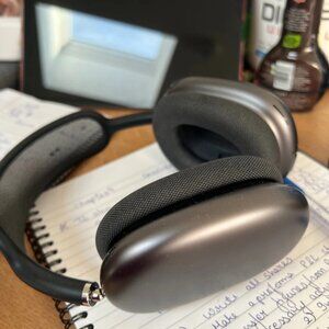 Apple airpod max headphones black - Brand New